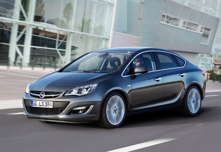 Opel Astra Sedan